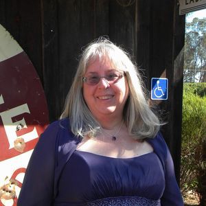 Meet your Posher, Linda